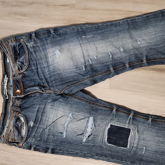 Dollhouse jeans bellbottoms - Picture 5 of 6